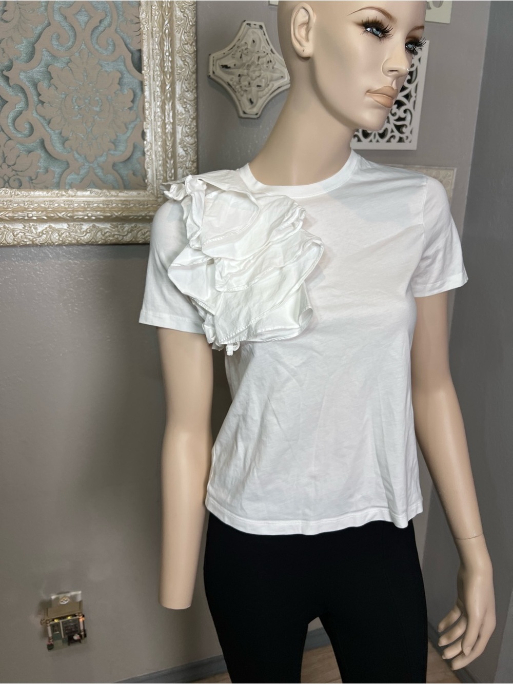 Ted Baker White Ruffle Shoulder Short Sleeve Top - Picture 3 of 11